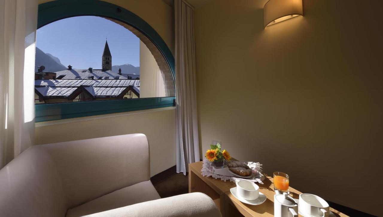 Hotel Sole Malè エクステリア 写真