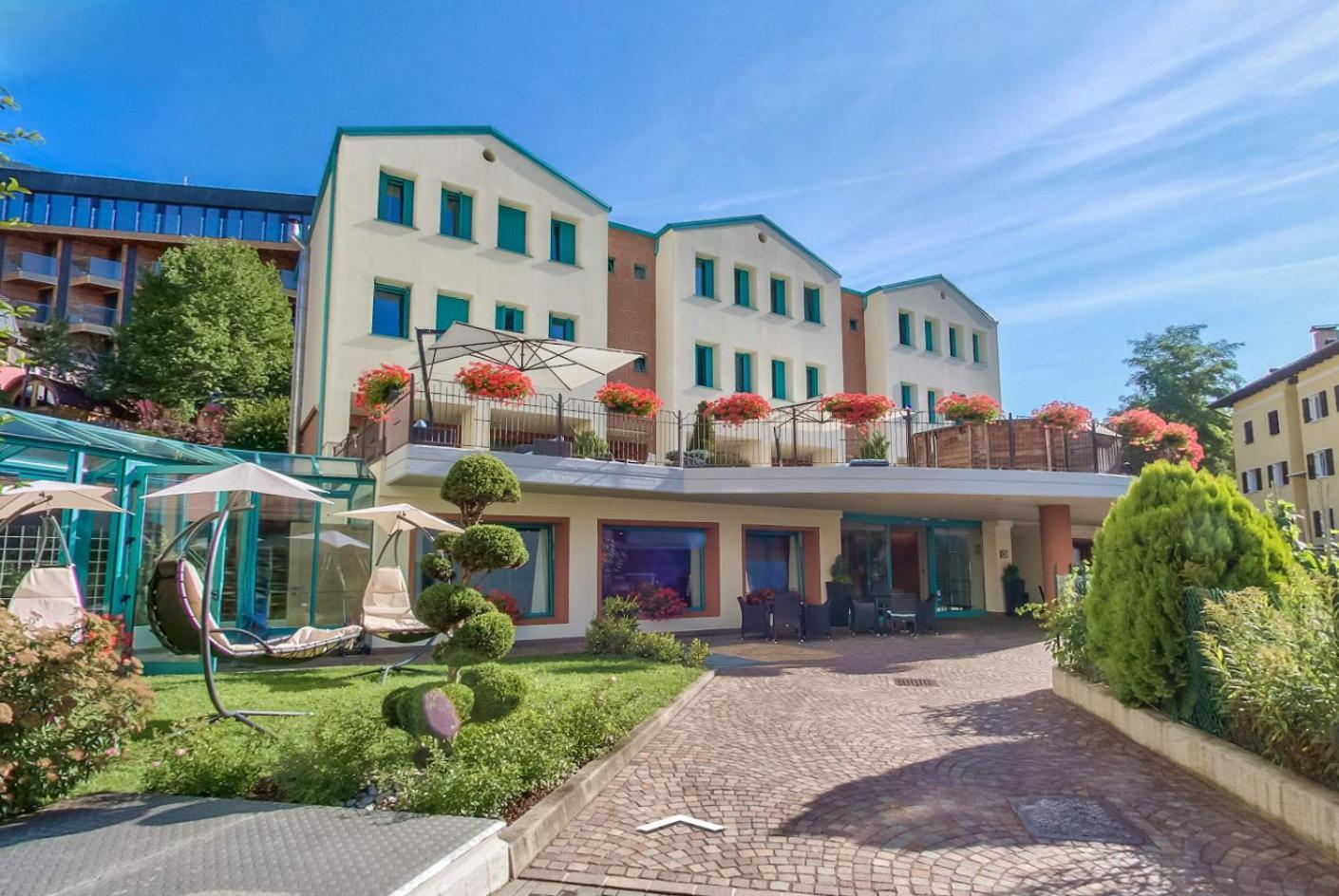 Hotel Sole Malè エクステリア 写真